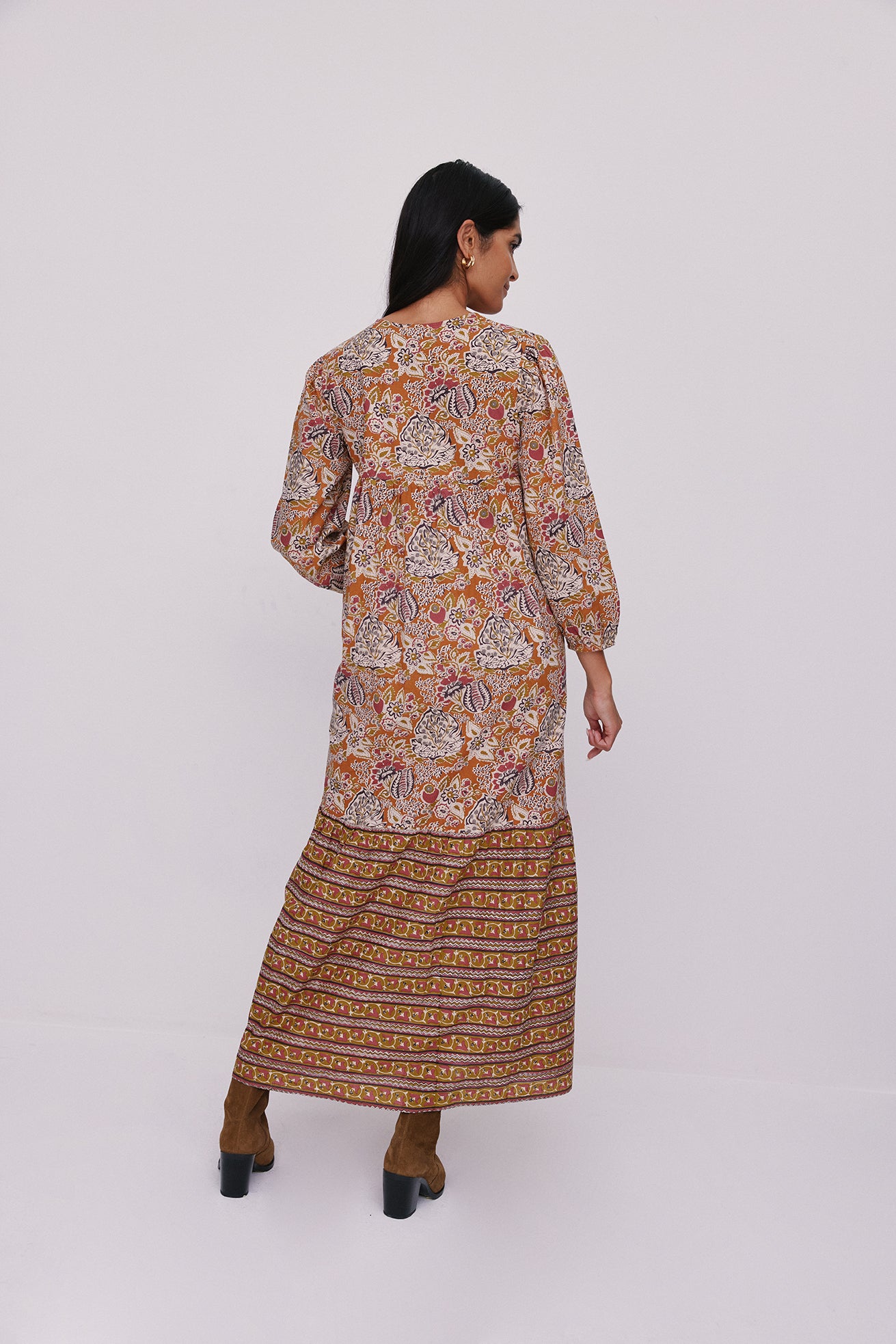 Robe Maya