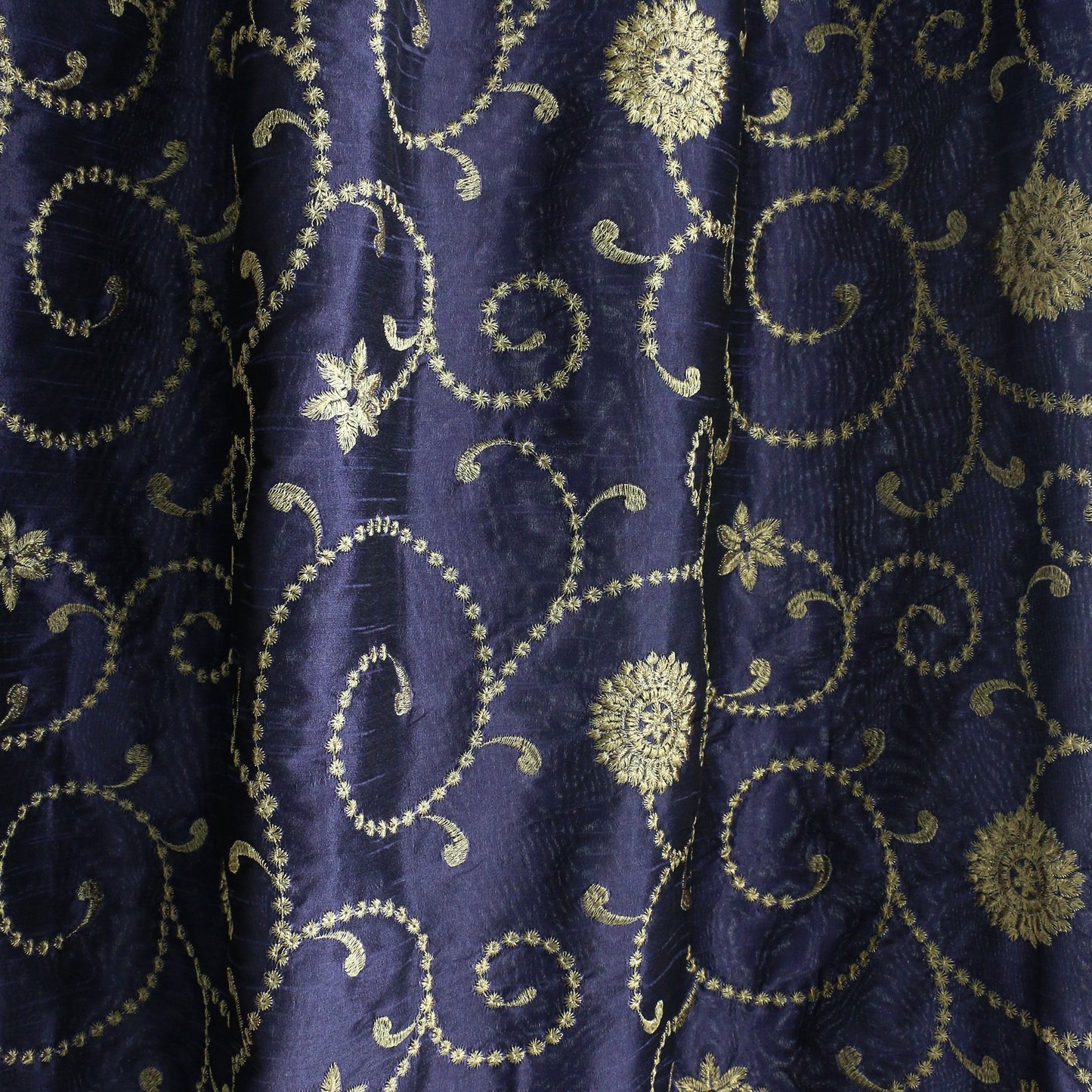 REMINI CURTAIN